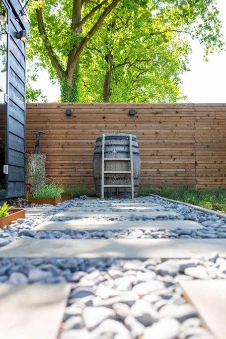 86, Bed & Outdoor Wellness - Sauna, Hottub, Icebath & Outdoor Shower Included! 奥斯特韦克 外观 照片